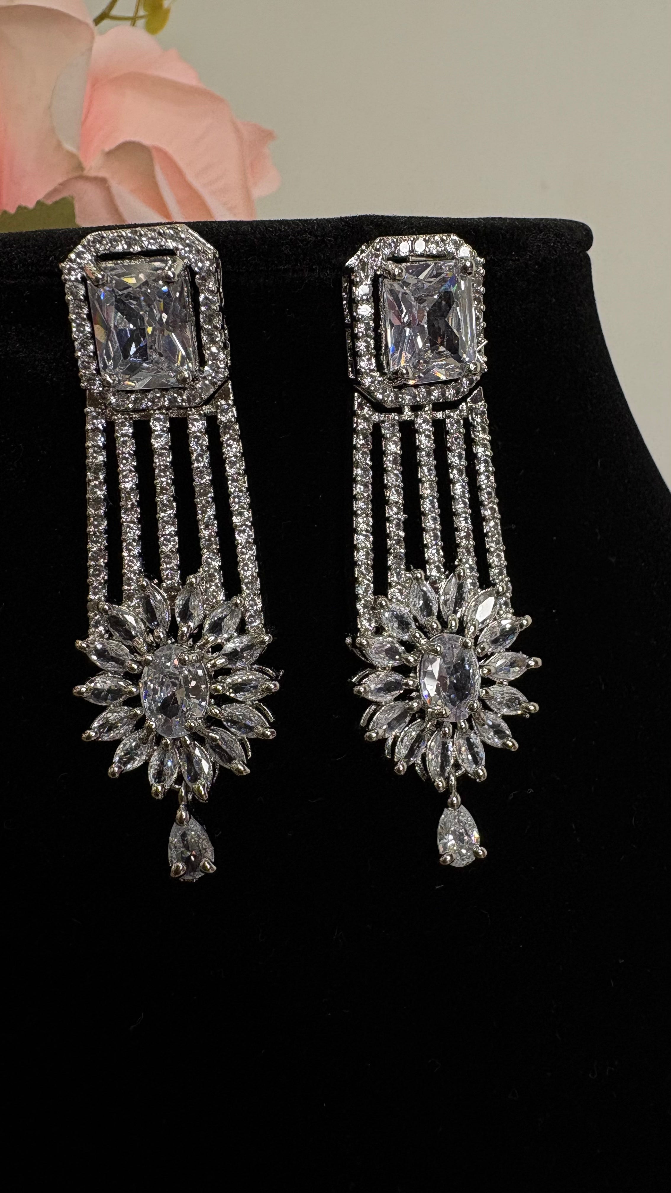 American Diamond Necklace Set- YJ110032