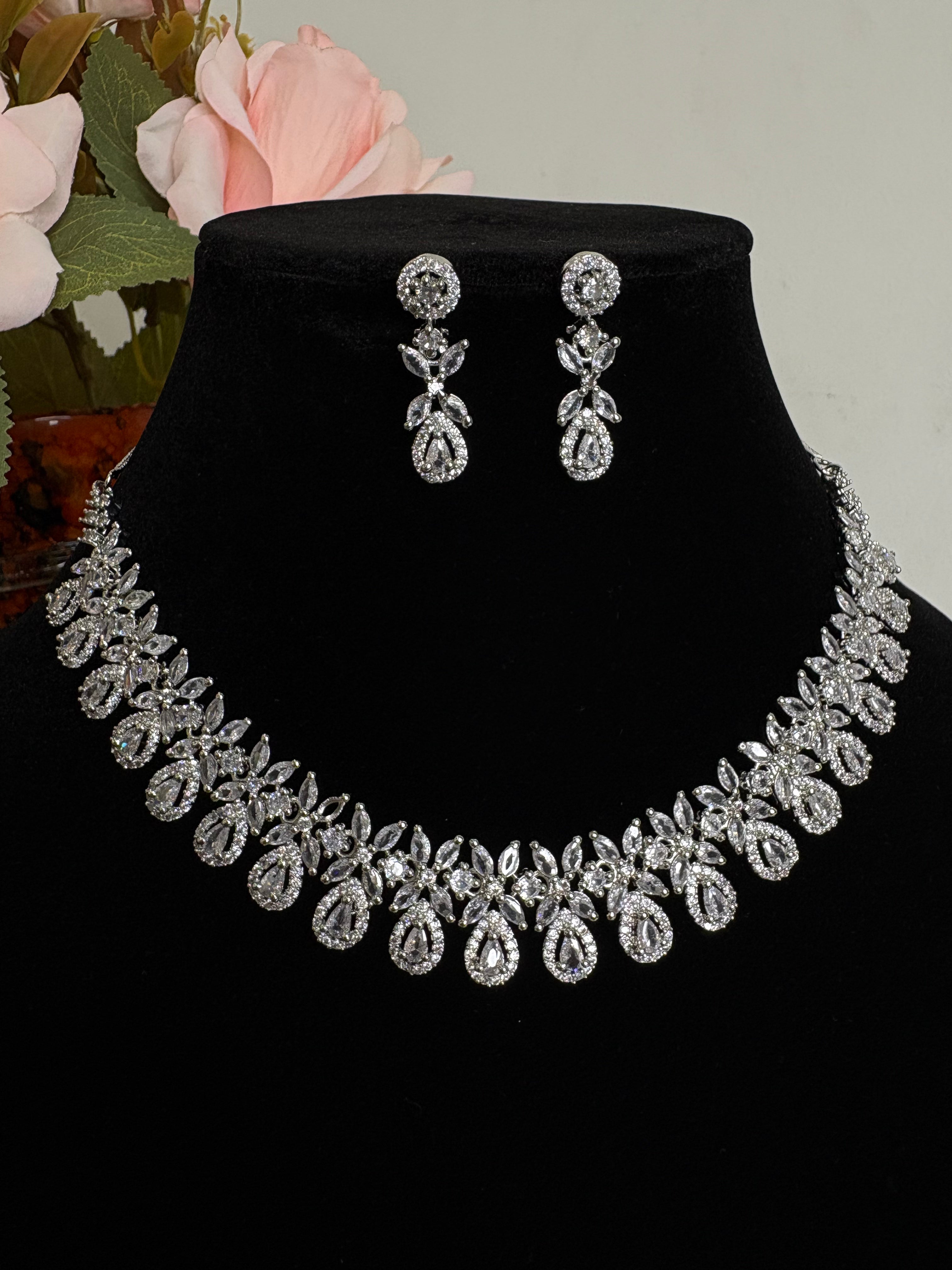 American Diamond Necklace Set- YJ110035