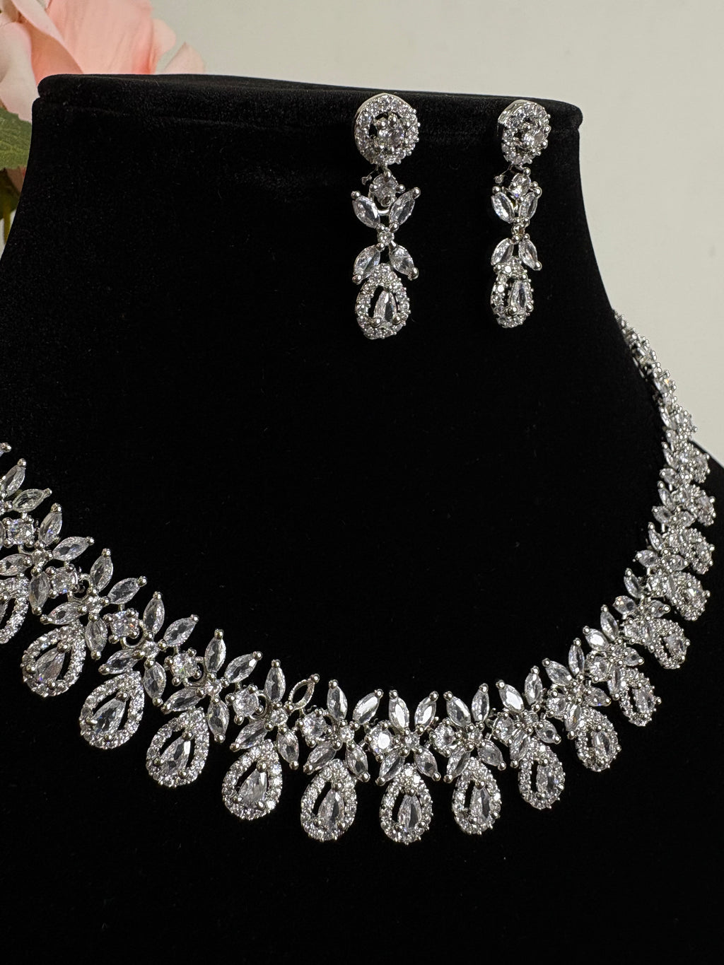 American Diamond Necklace Set- YJ110035