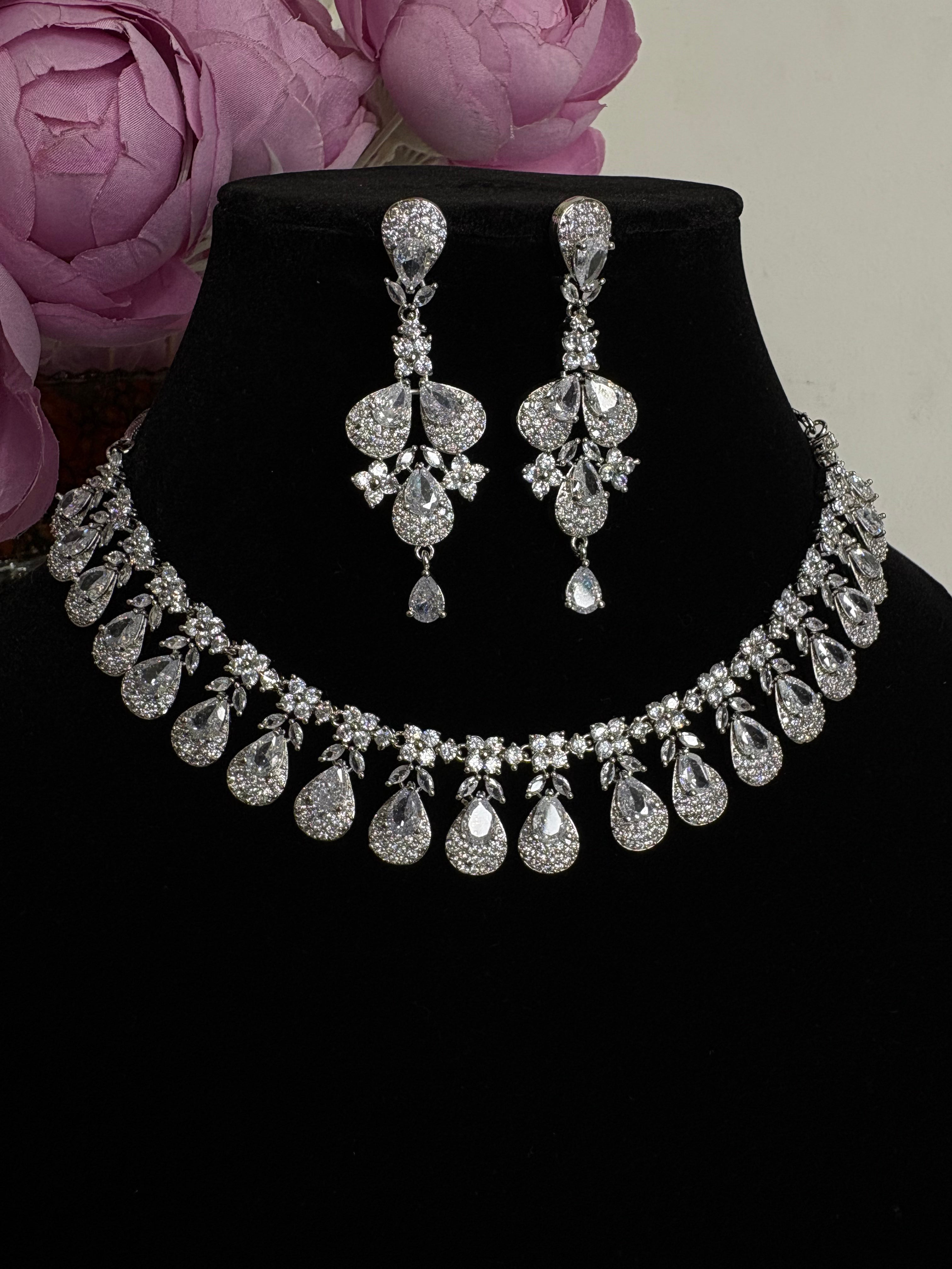 American Diamond Necklace Set- YJ110036