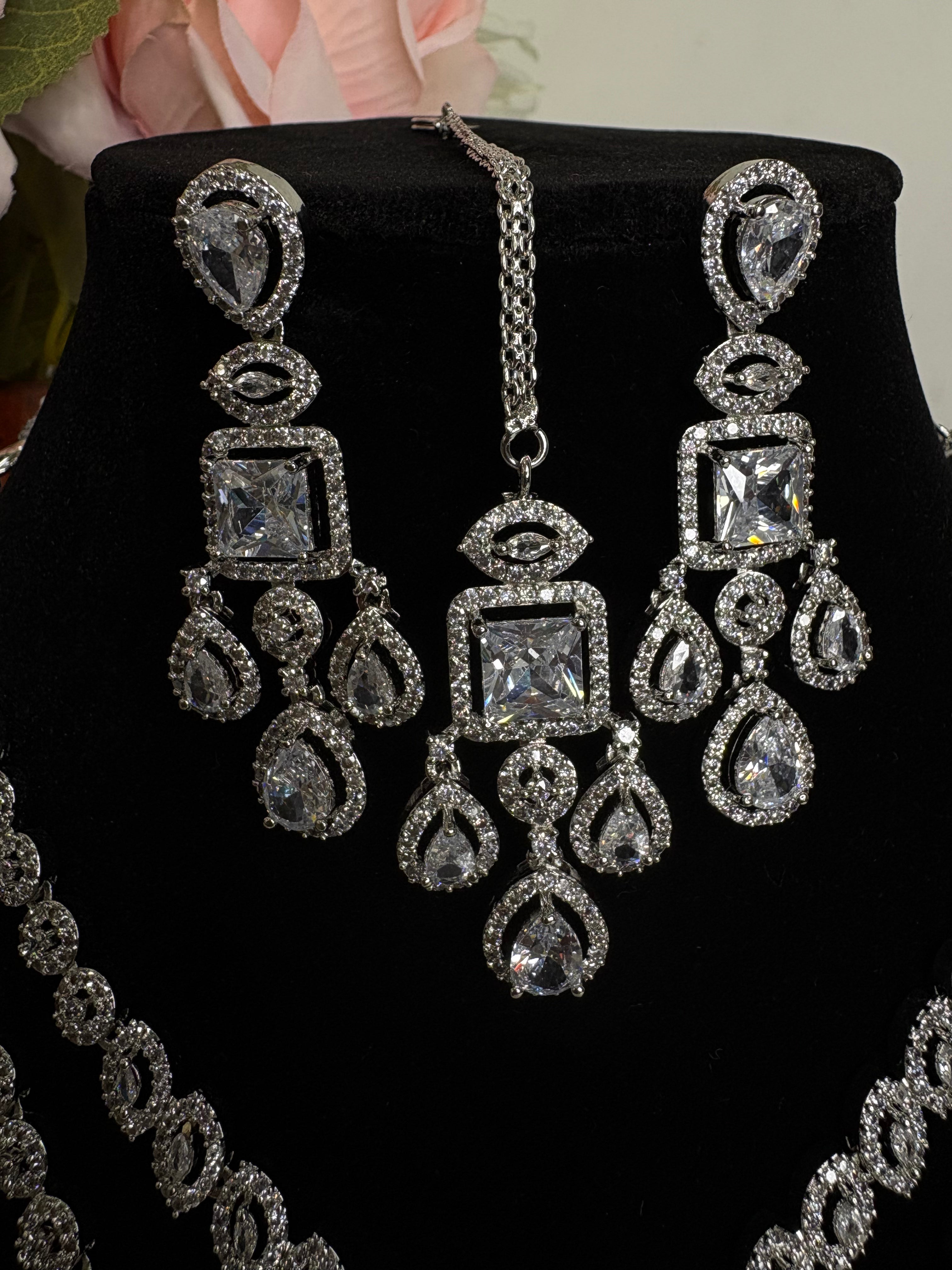 American Diamond Necklace Set- YJ110006
