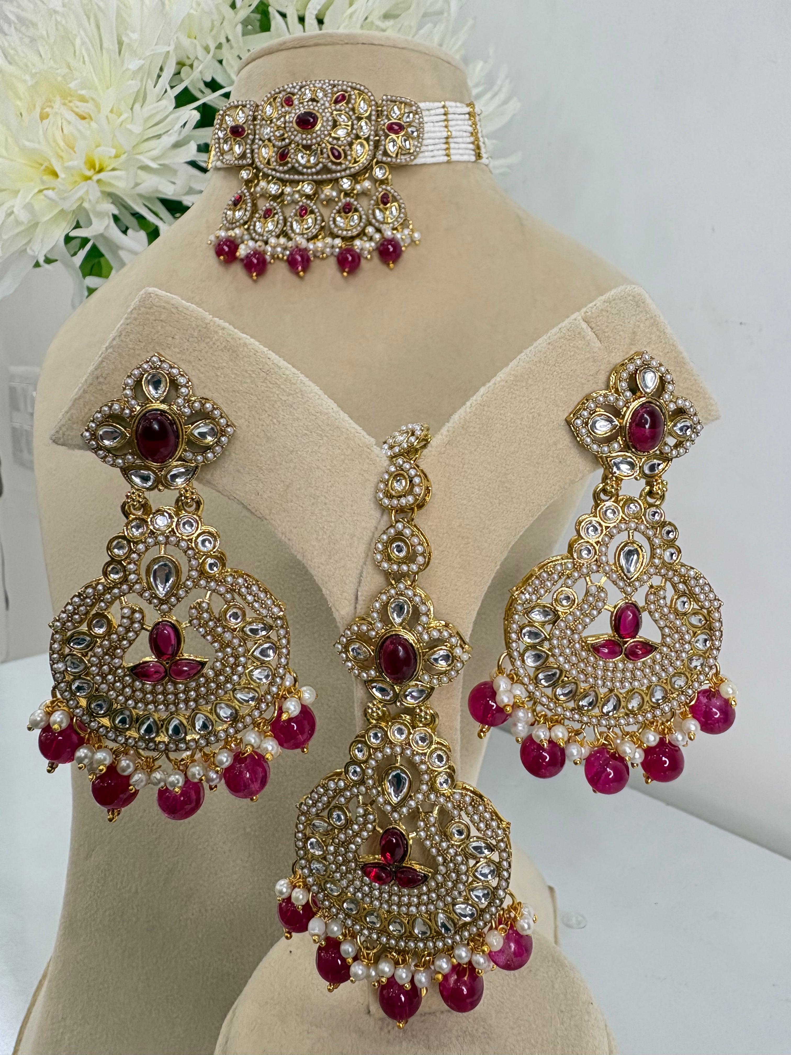 Kundan Necklace Set- YJ310001