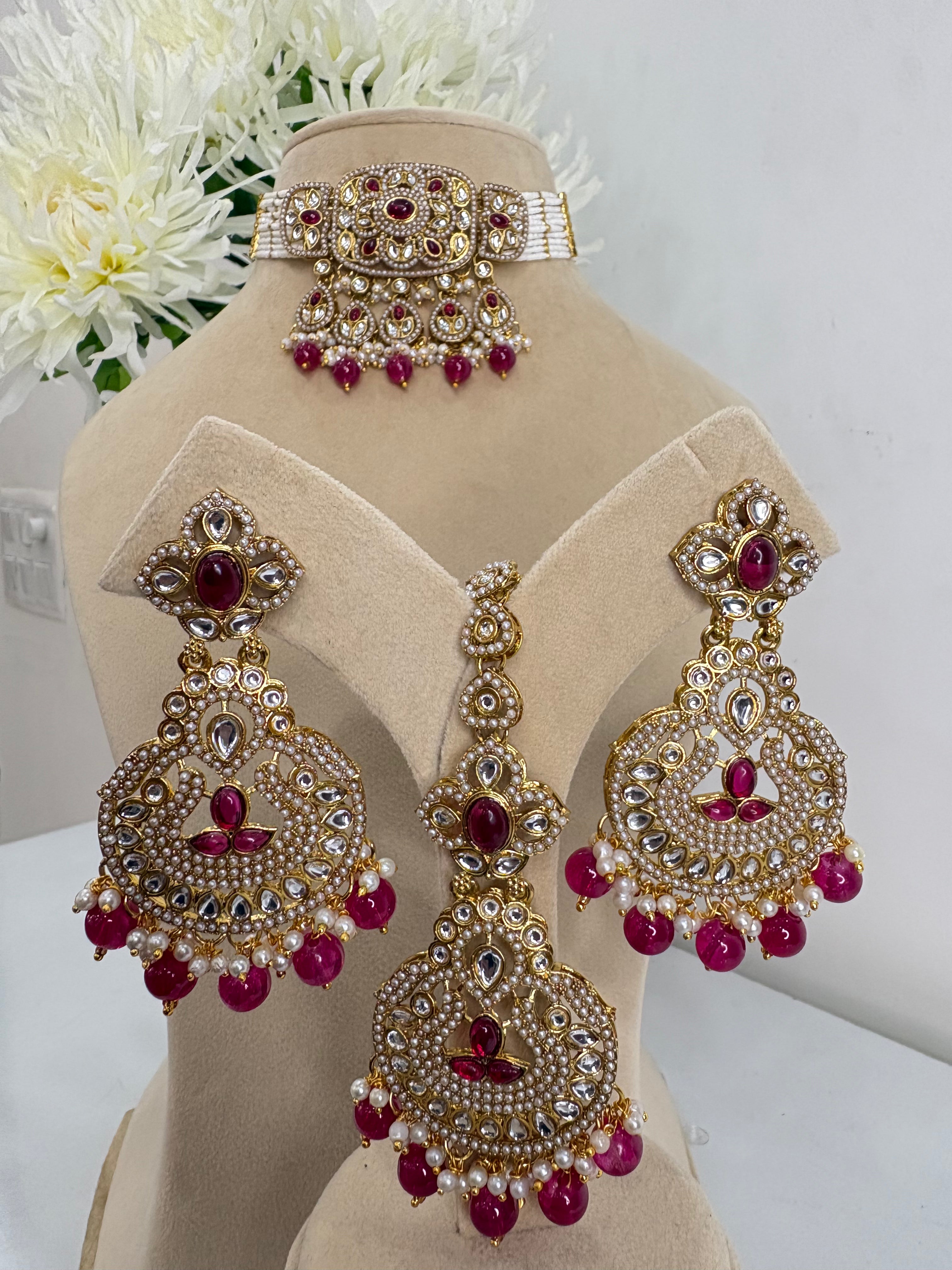 Kundan Necklace Set- YJ310001