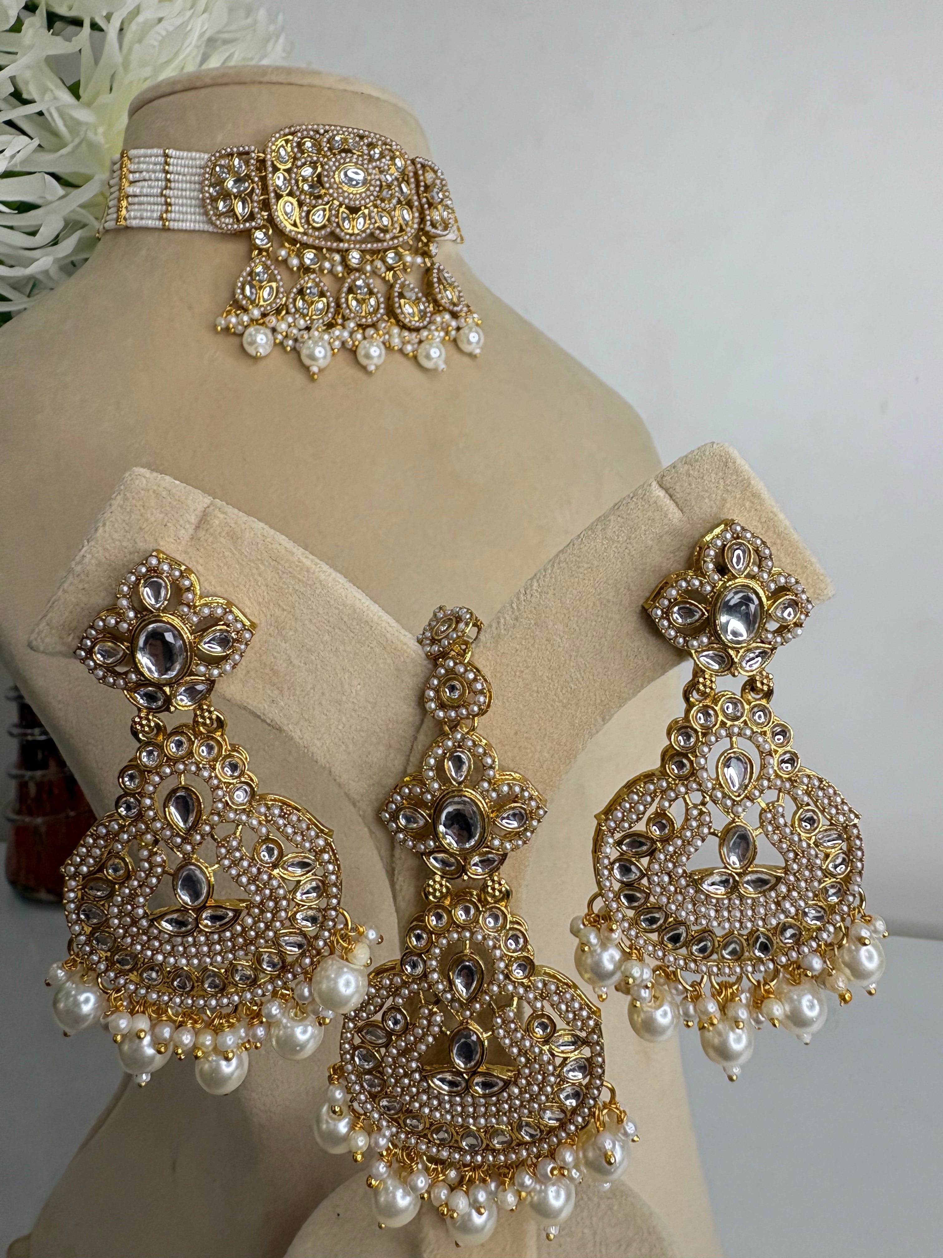 Kundan Necklace Set- YJ310001
