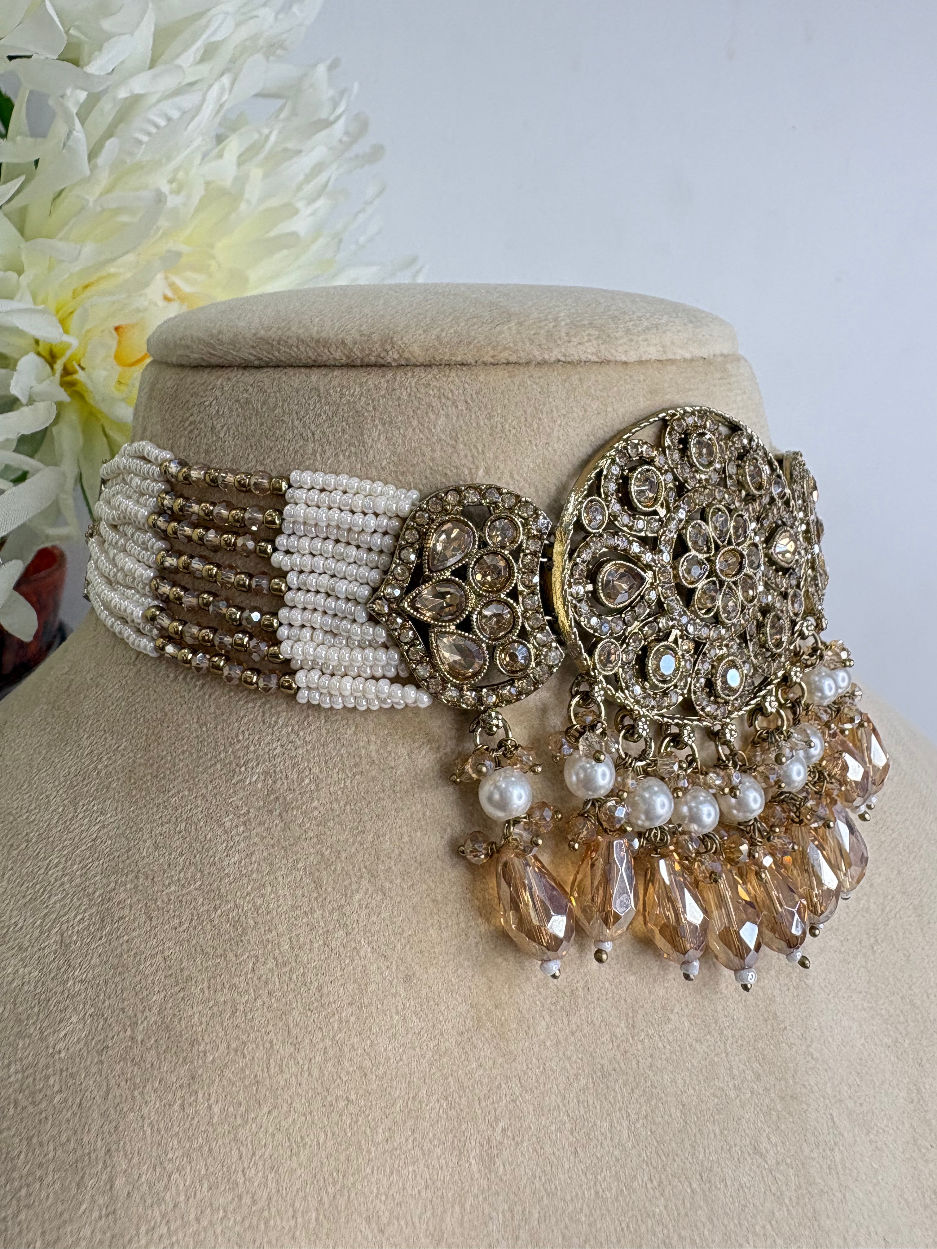 Reverse AD Pearl Choker Set- YJ610004