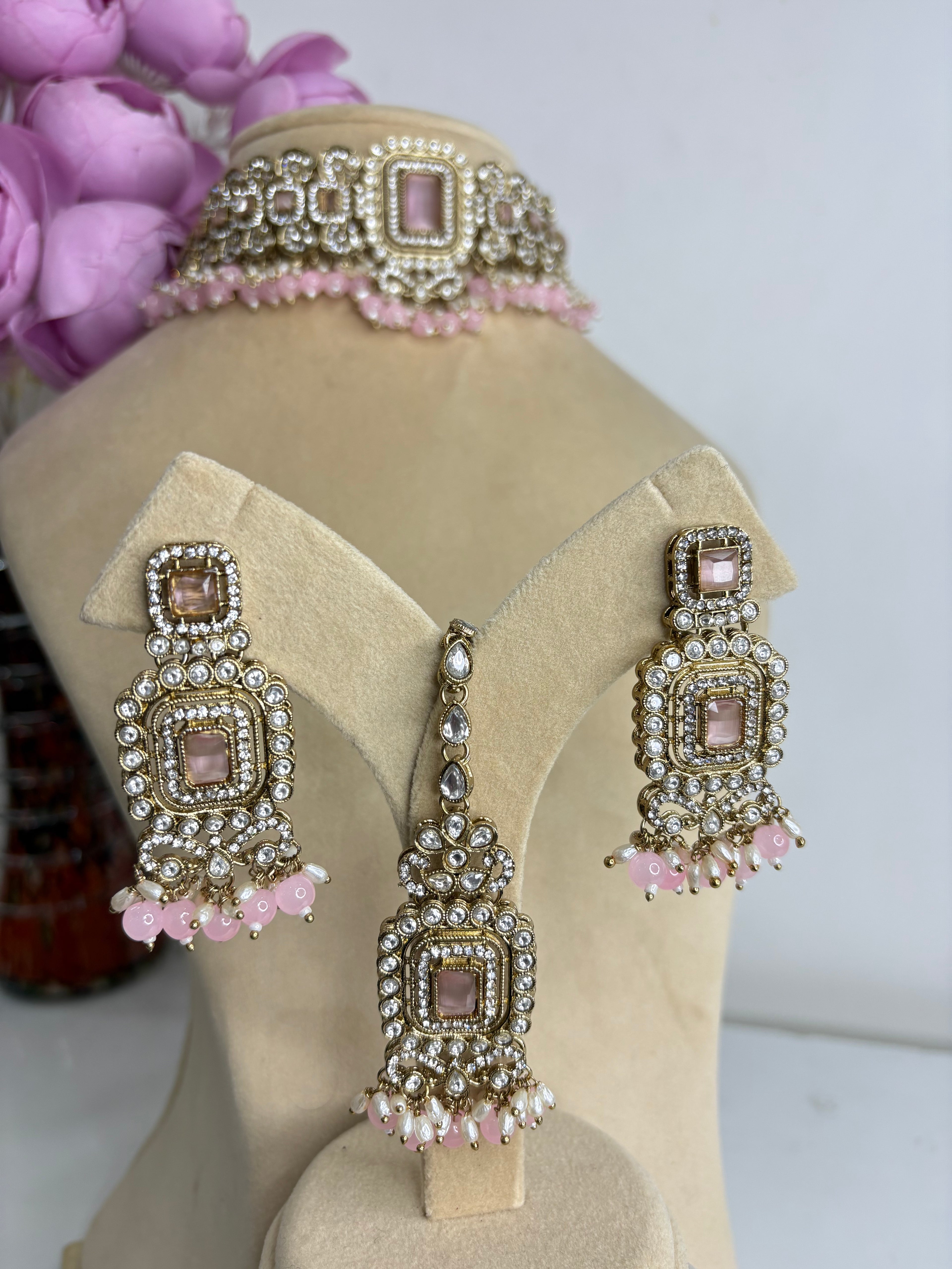 Kundan Choker Set- YJ310003