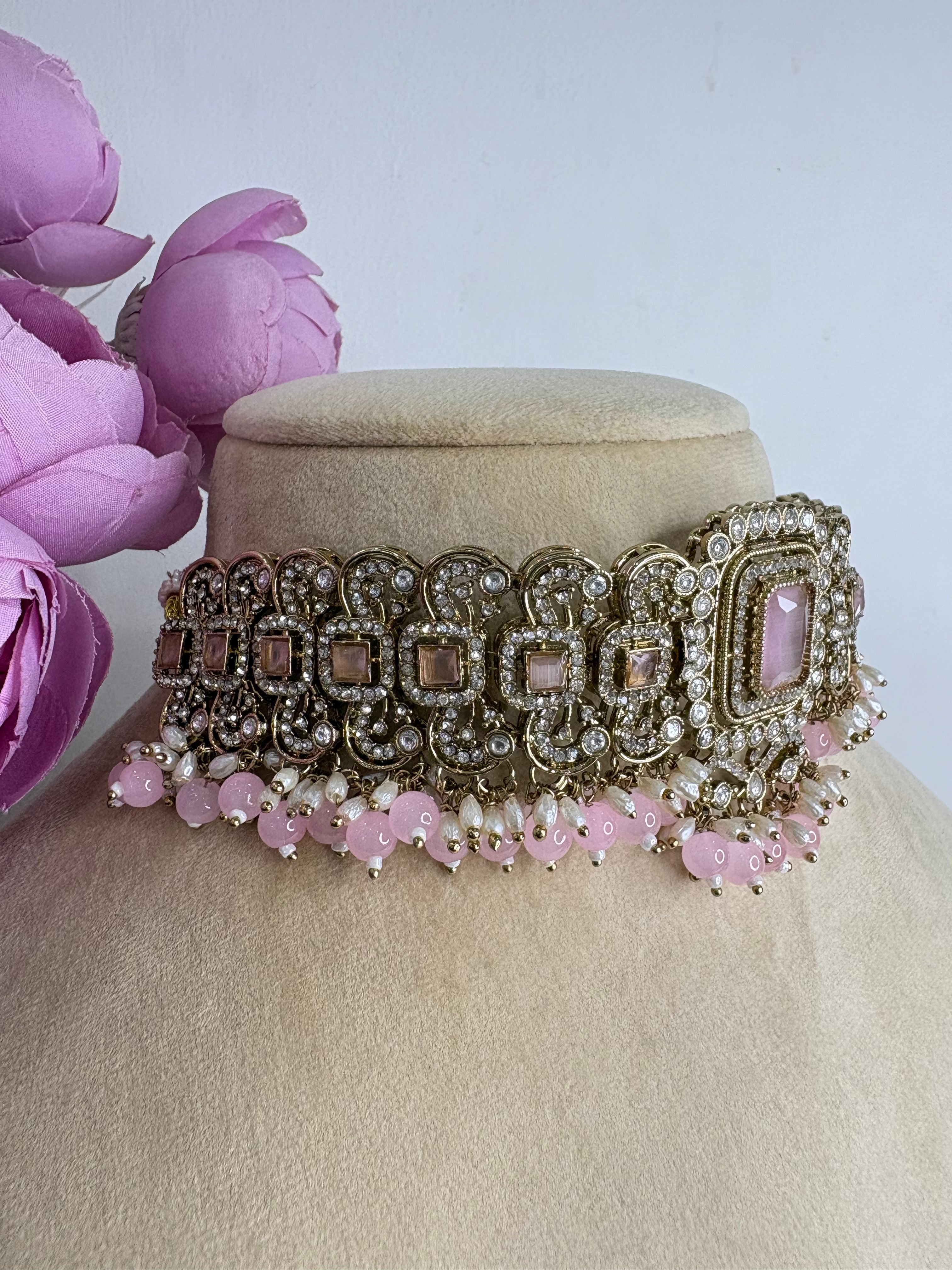 Kundan Choker Set- YJ310003