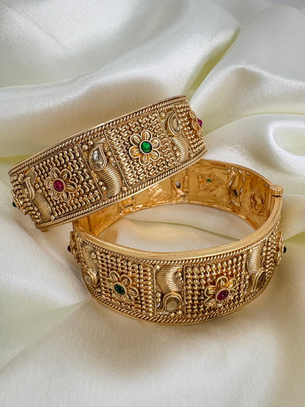 Gold Plated Bangle Set- YJ840001