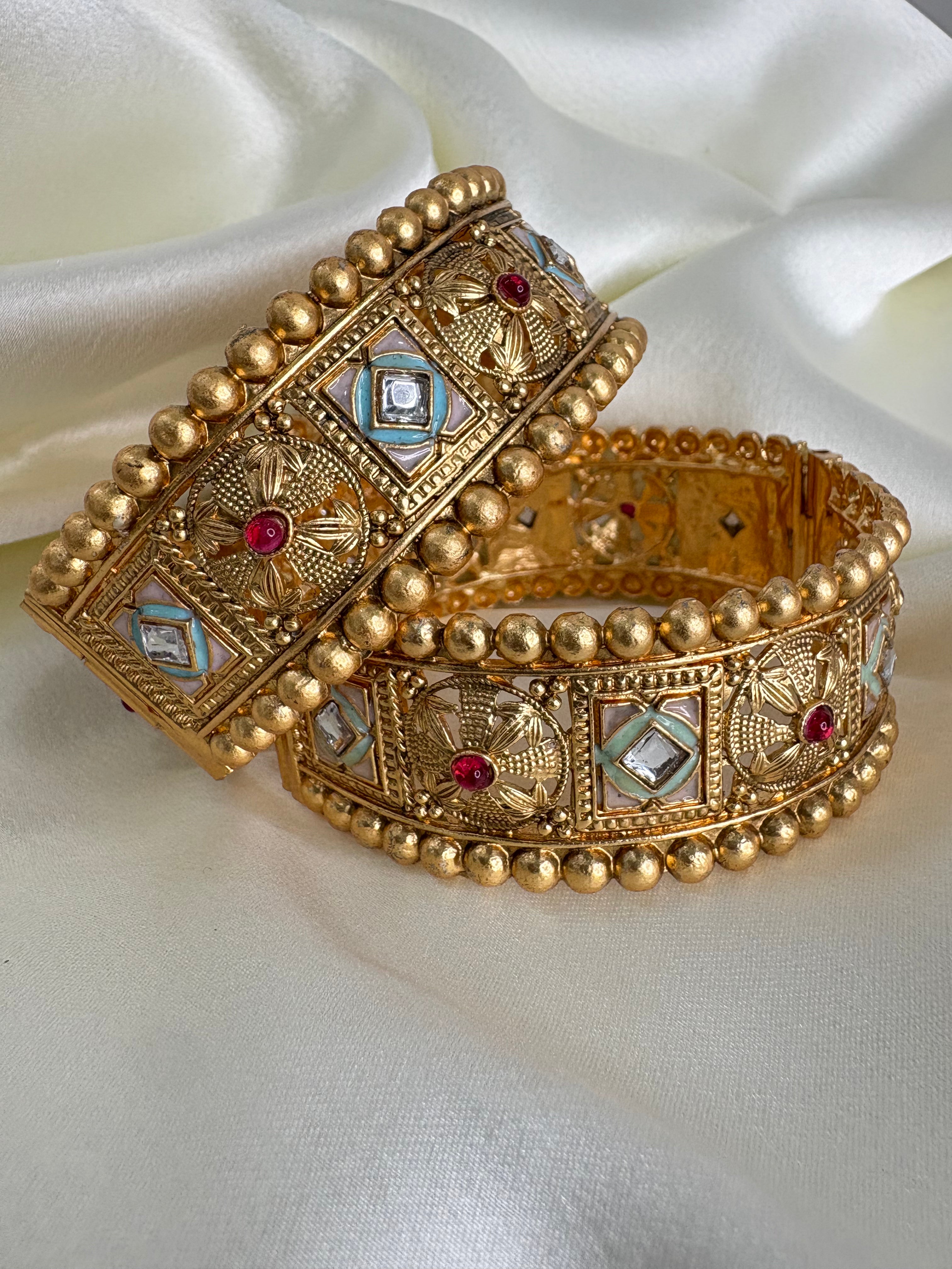 Gold Plated Bangle Set- YJ840004