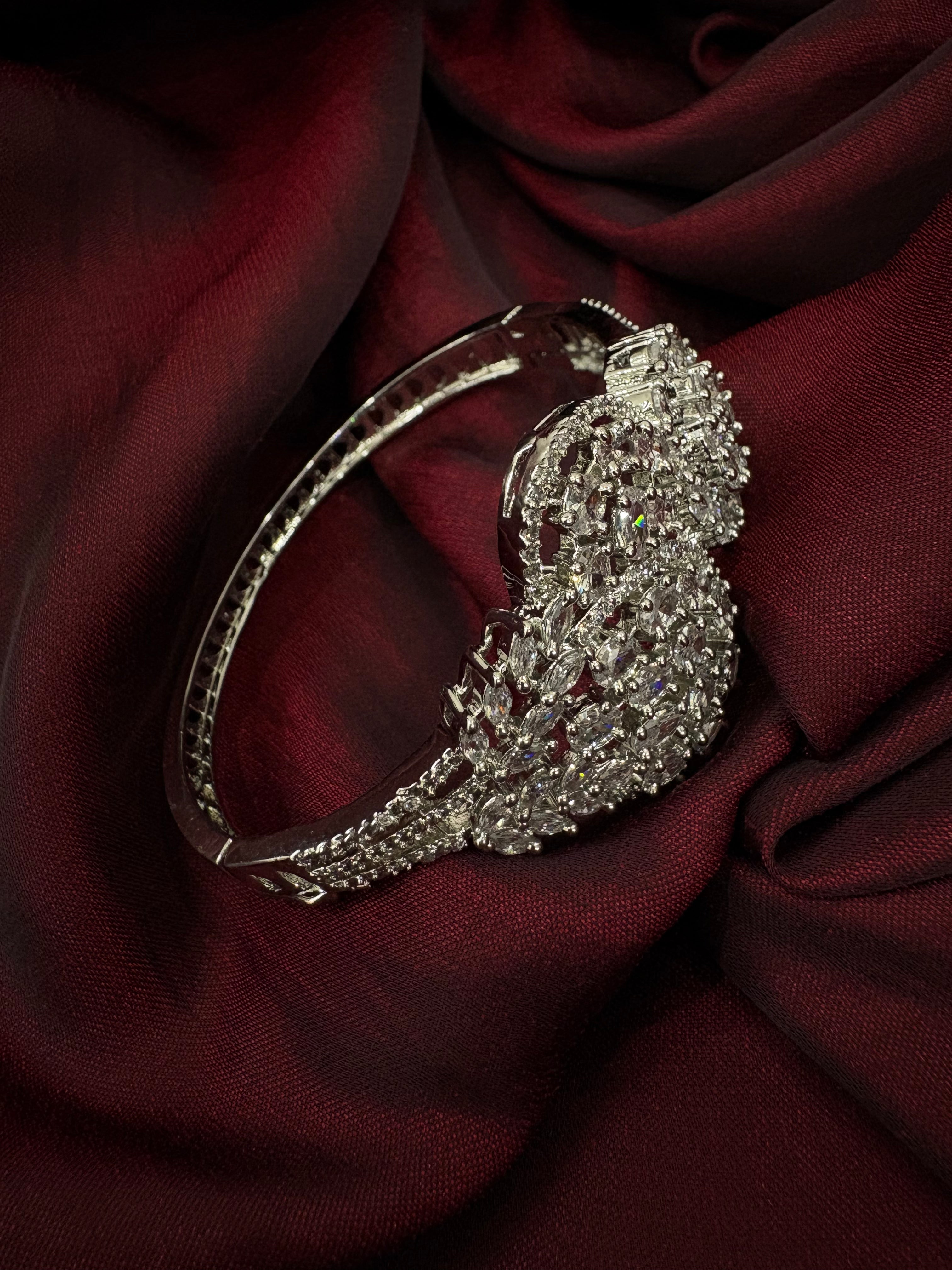 American Diamond Bracelet- YJ140003