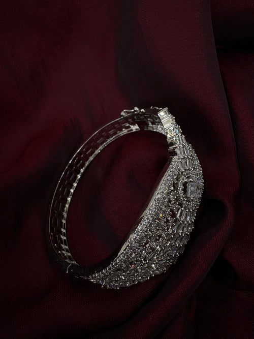 American Diamond Bracelet- YJ140006