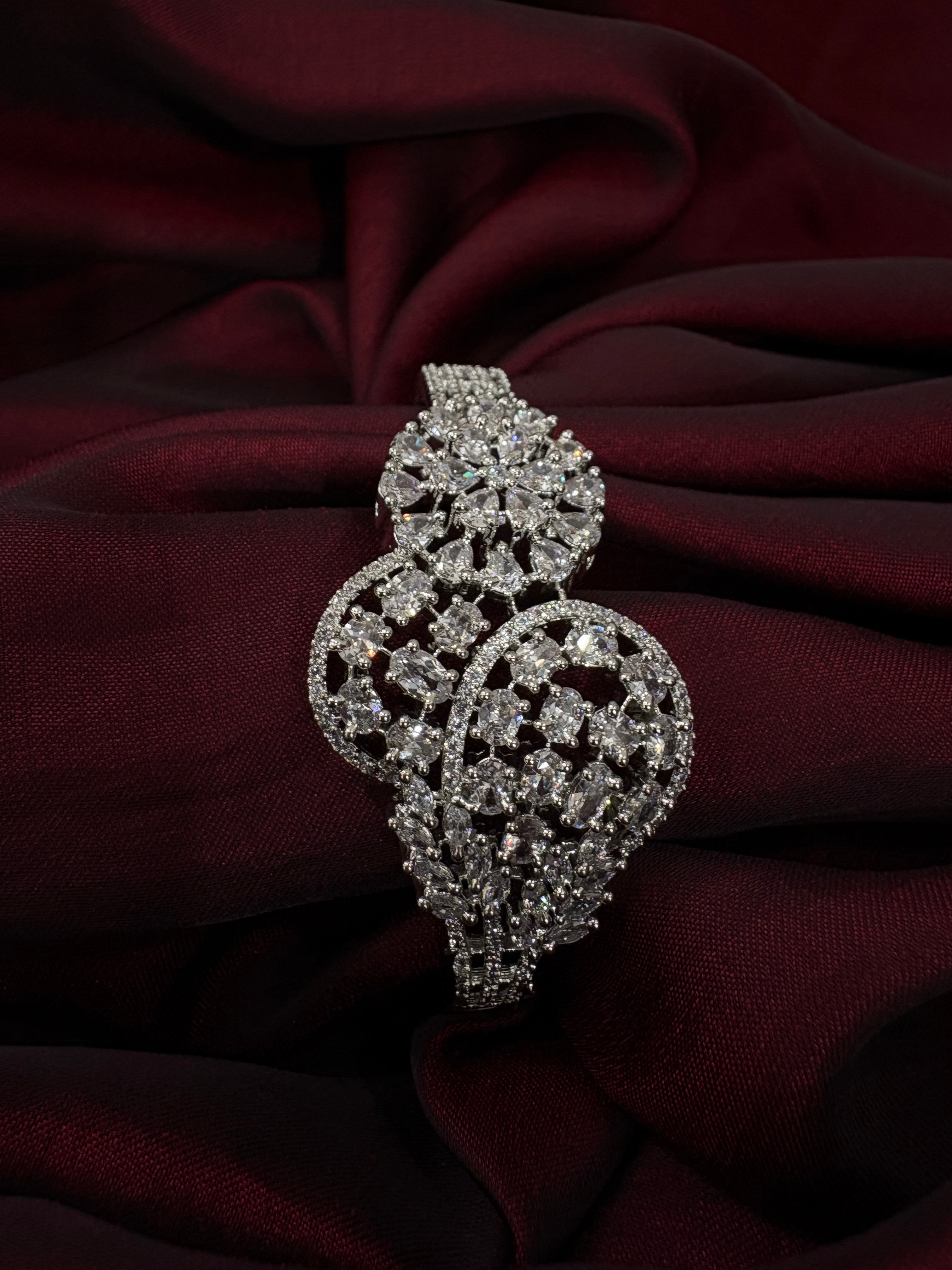 American Diamond Bracelet- YJ140010