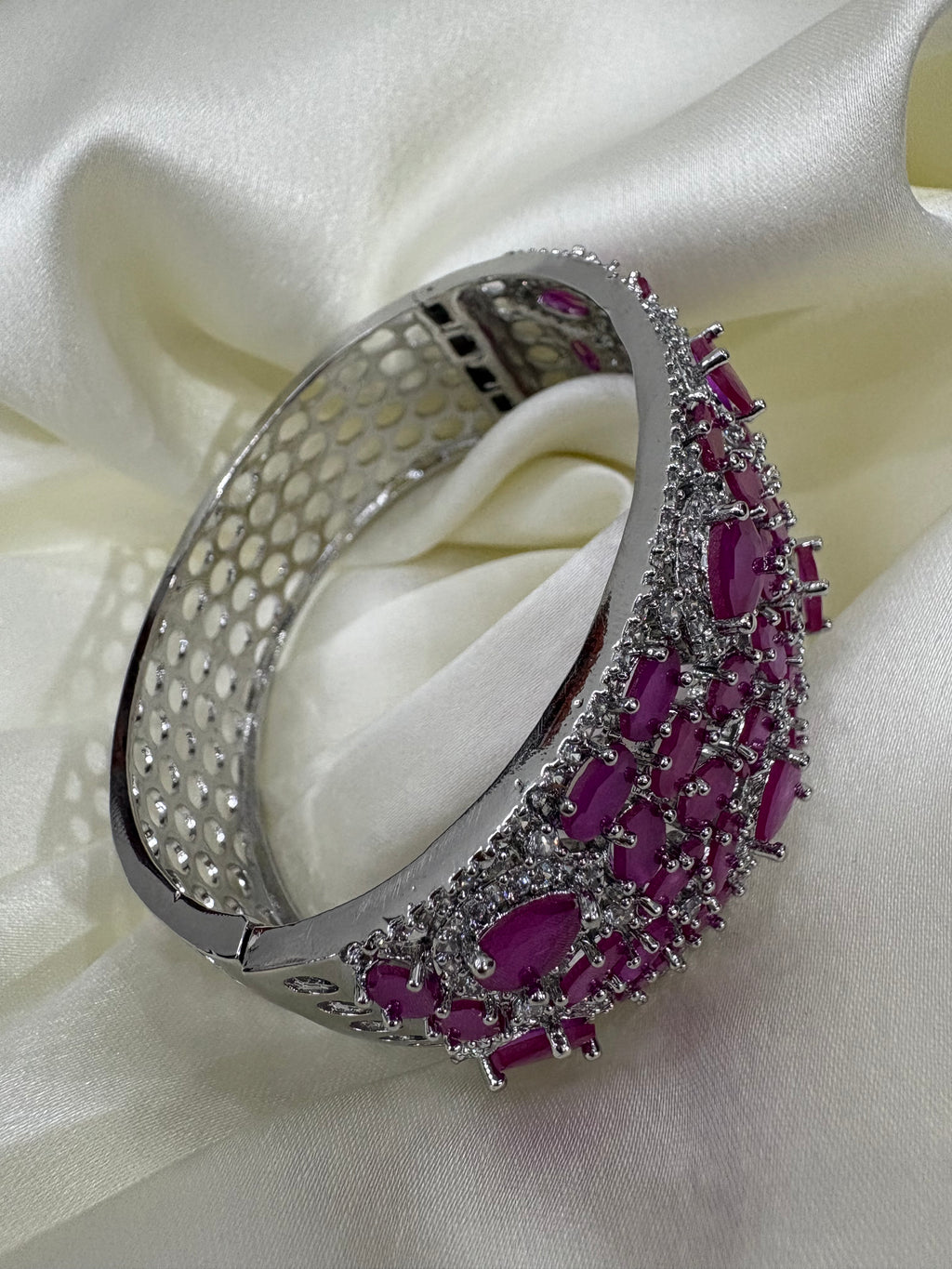 American Diamond Bracelet- YJ140001