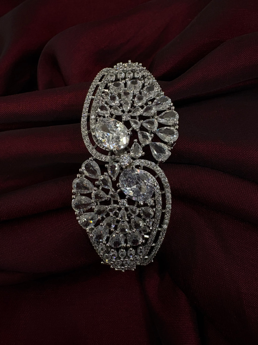 American Diamond Bracelet- YJ140013