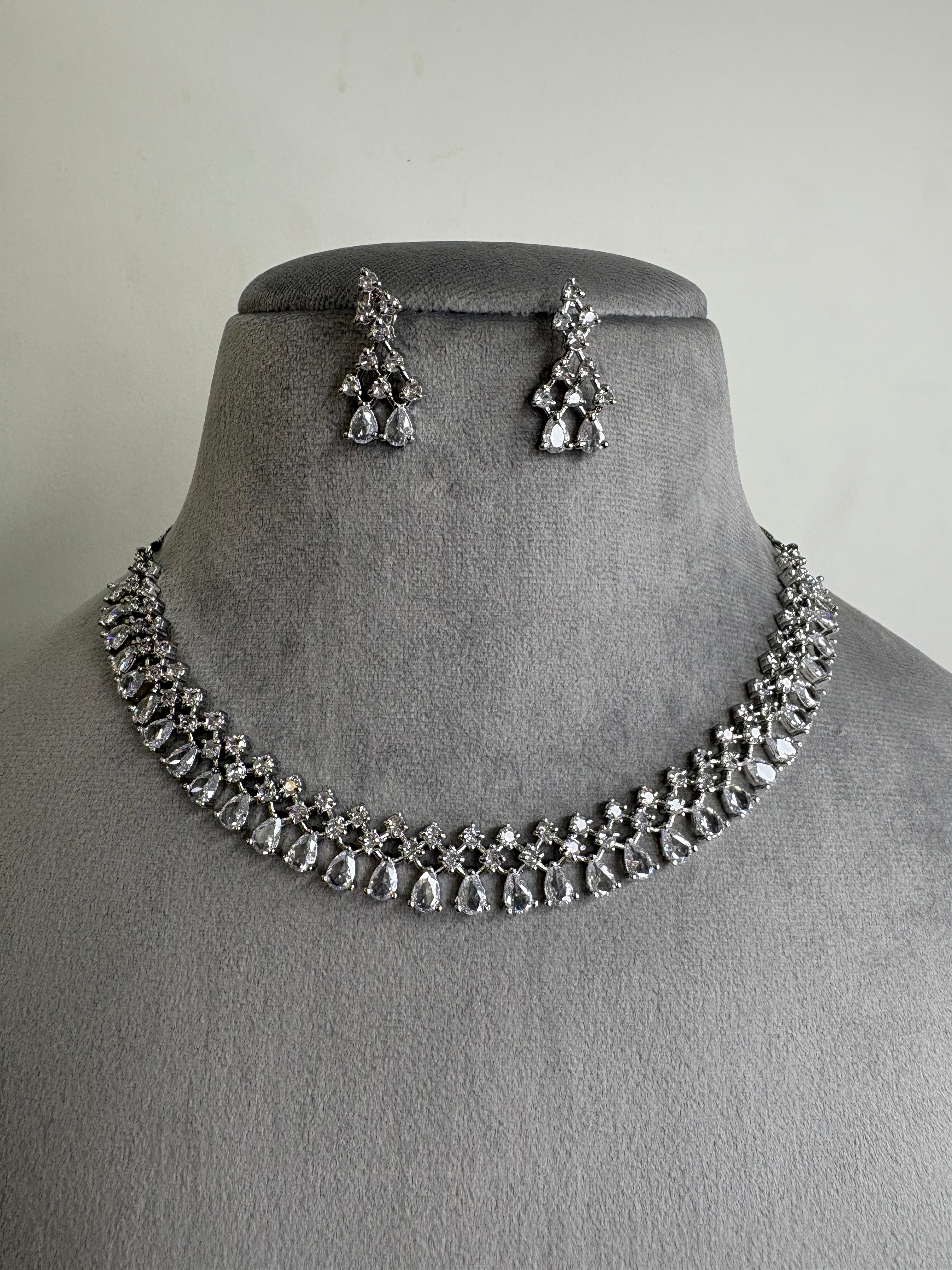 American Diamond Necklace Set- YJ110029