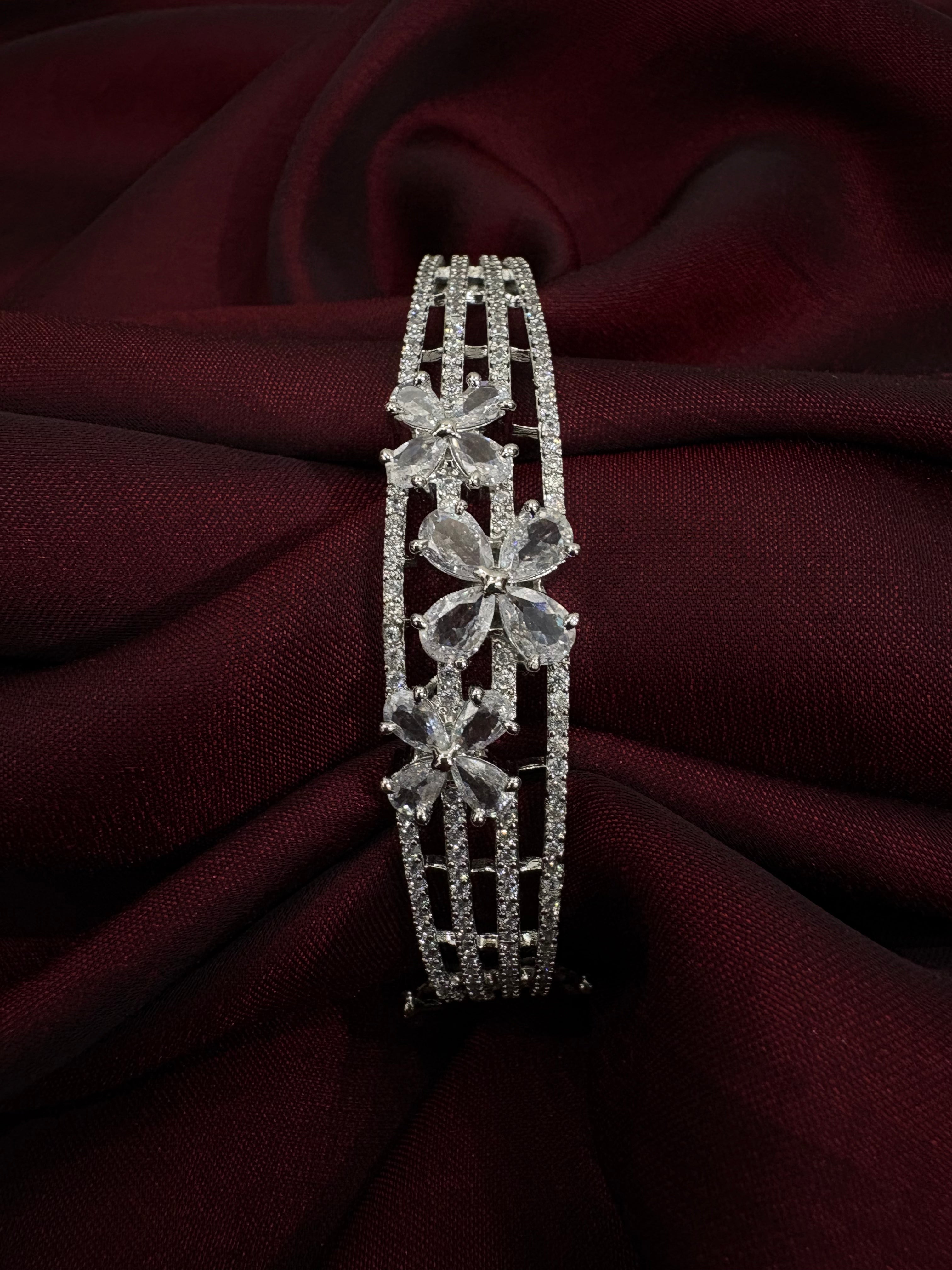 American Diamond Bracelet- YJ140014