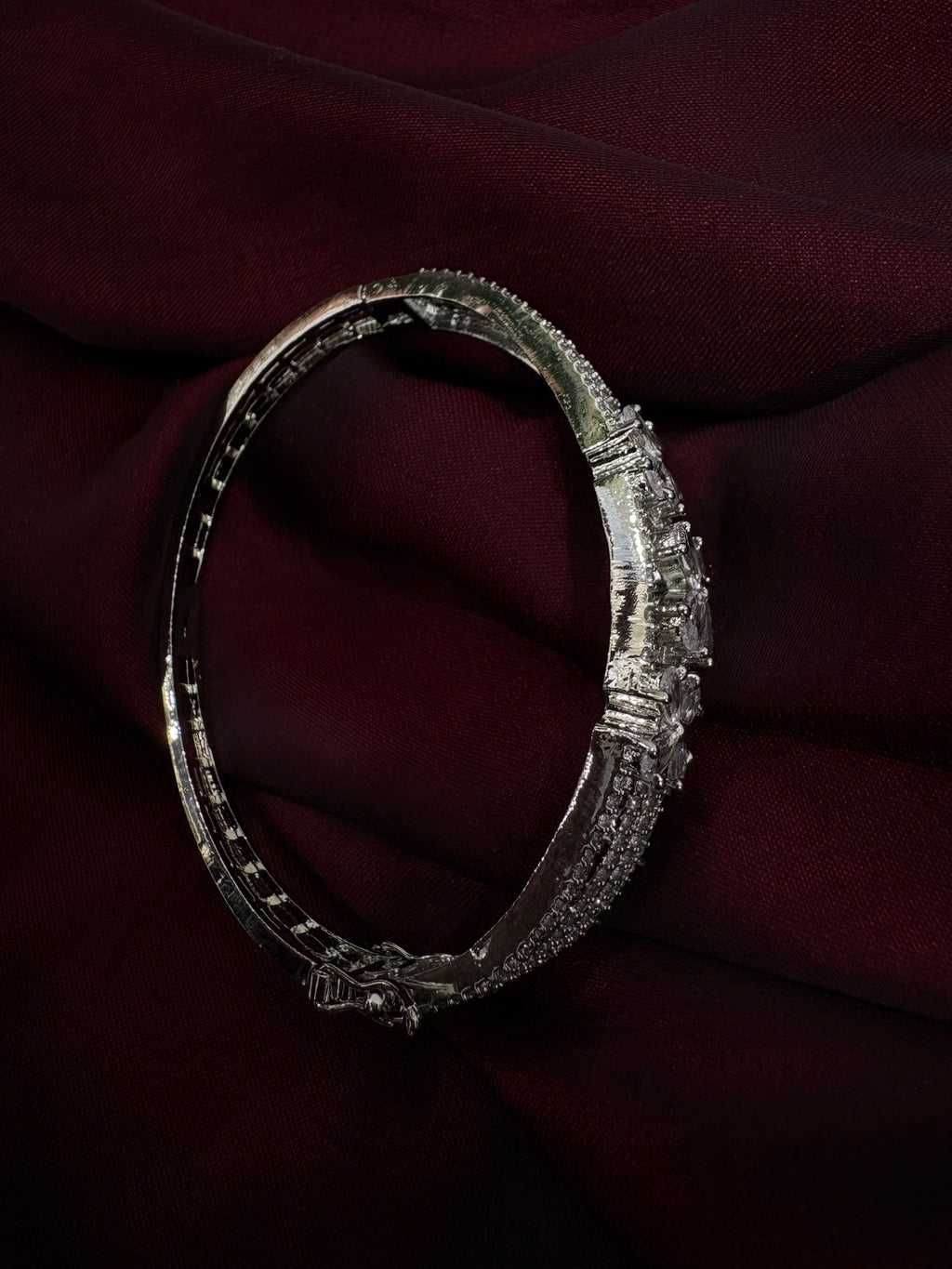 American Diamond Bracelet- YJ140014