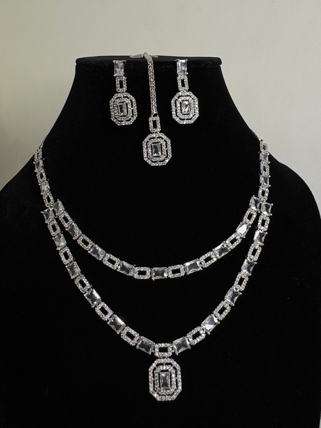 American Diamond Necklace Set- YJ110005